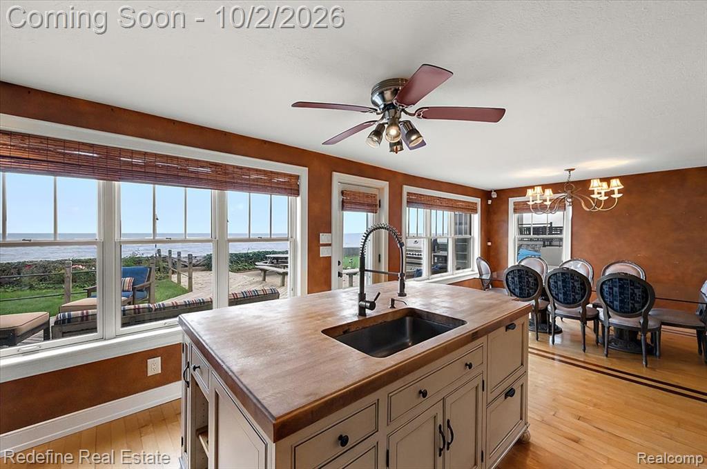 12172 N Lakeshore Drive Property Photo 25