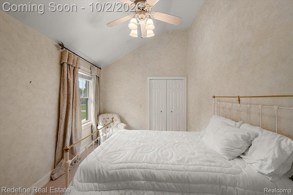 12172 N Lakeshore Drive Property Photo 34