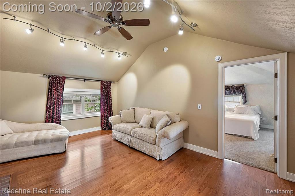 12172 N Lakeshore Drive Property Photo 43