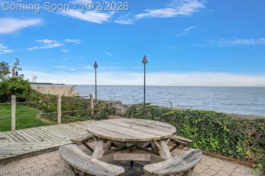 12172 N Lakeshore Drive Property Photo 59