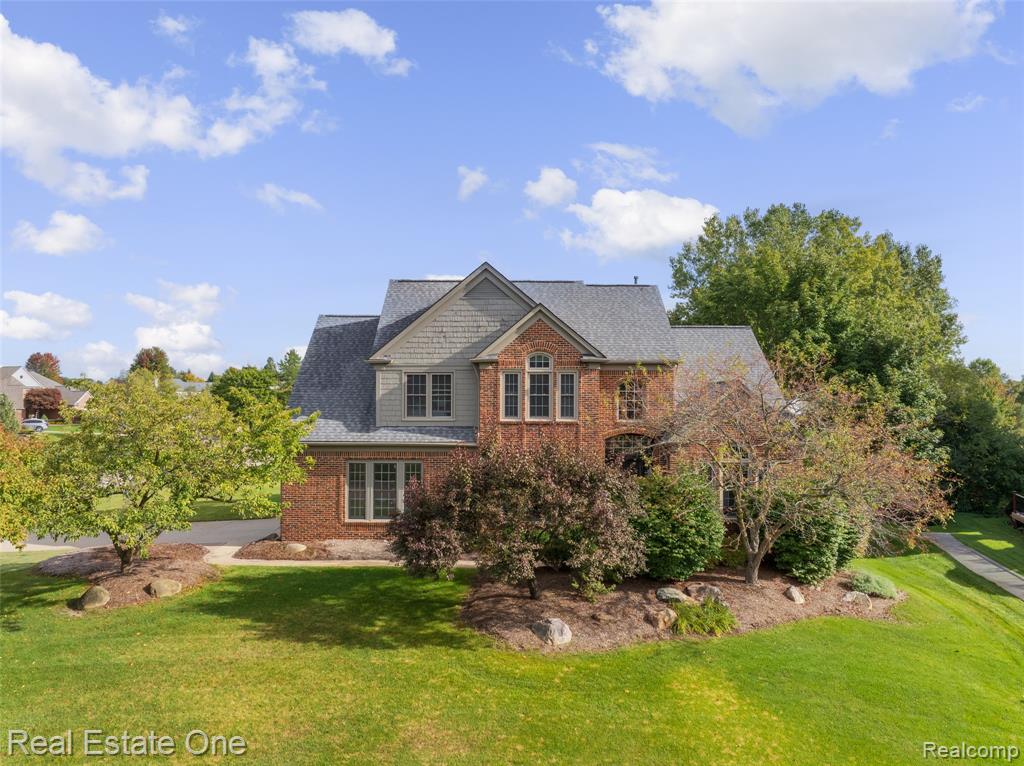 3876 S Creek Drive Property Photo 1