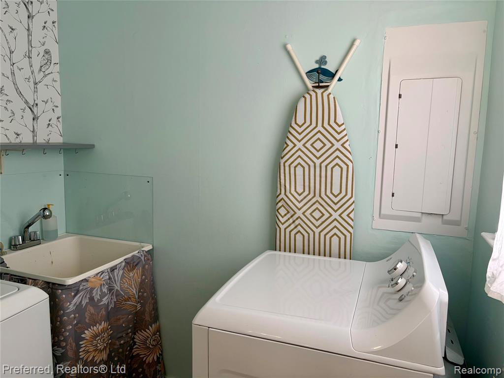 515 Forest Street Property Photo 22