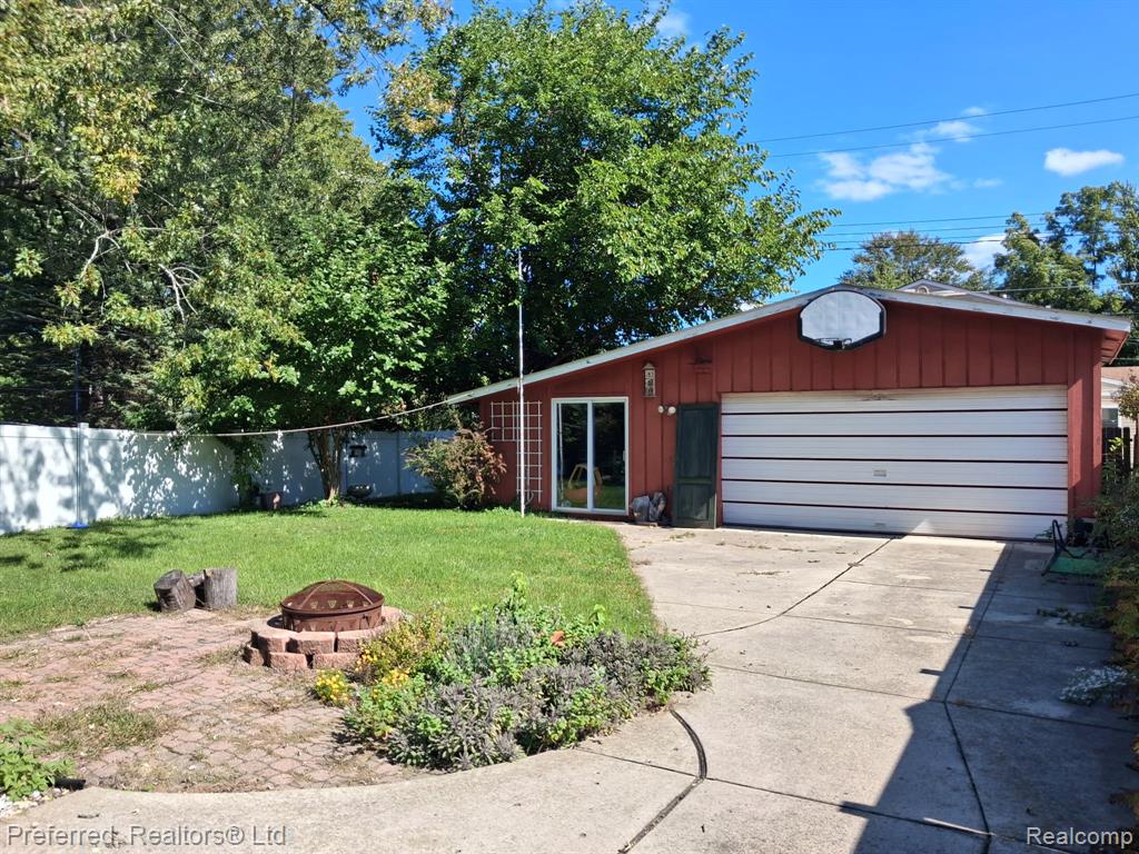 515 Forest Street Property Photo 24