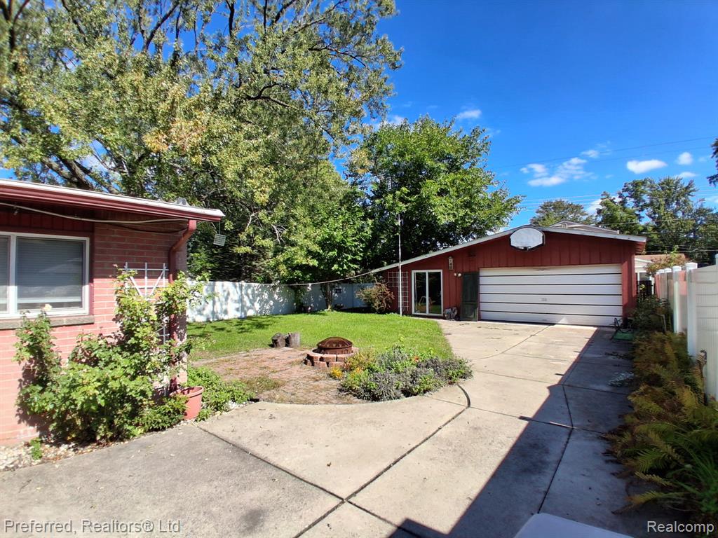 515 Forest Street Property Photo 25