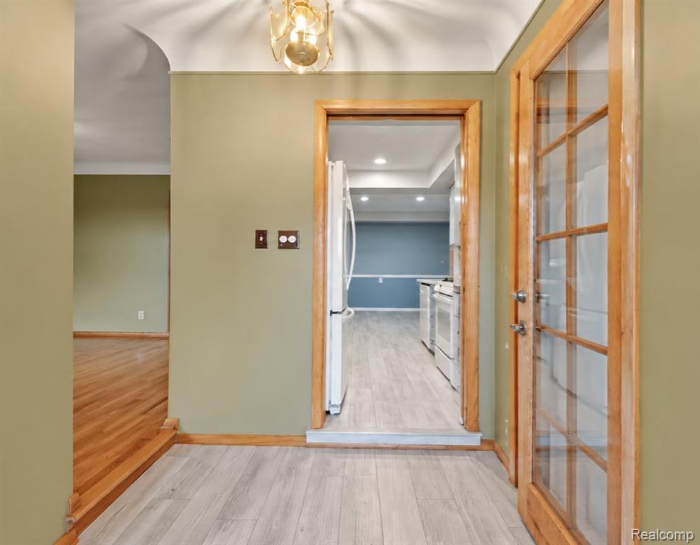 28200 Newland Drive Property Photo 2