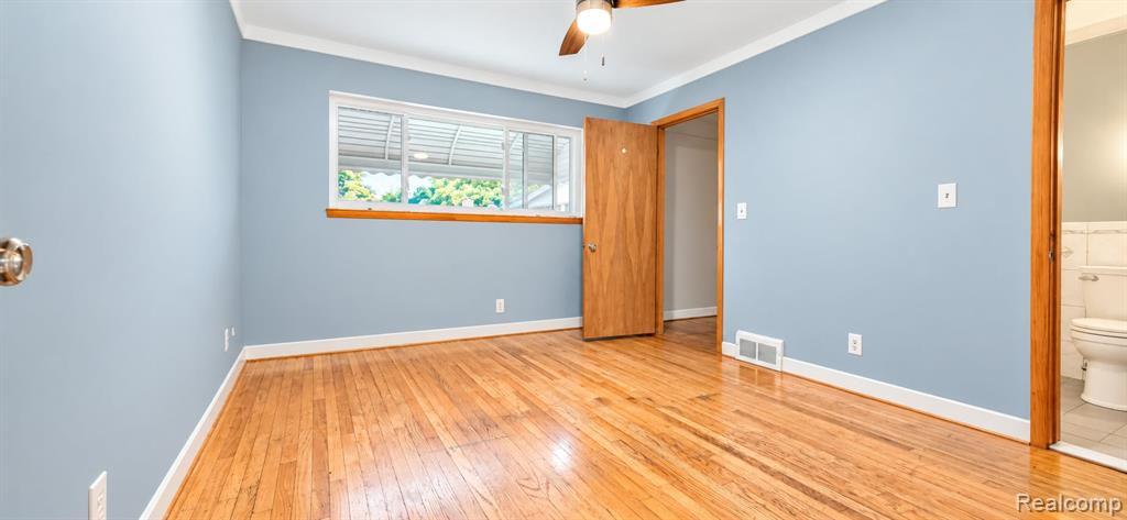28200 Newland Drive Property Photo 16