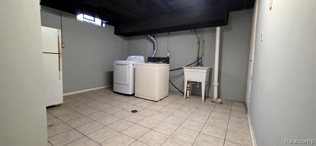 28200 Newland Drive Property Photo 24