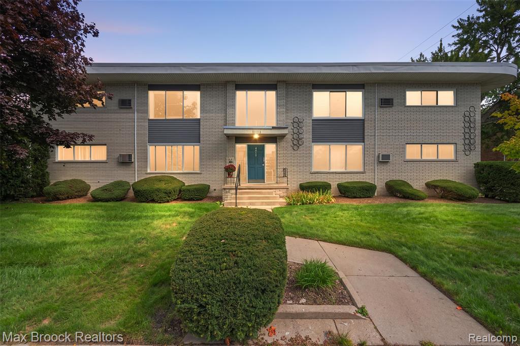 4810 Briarwood Avenue Property Photo 1
