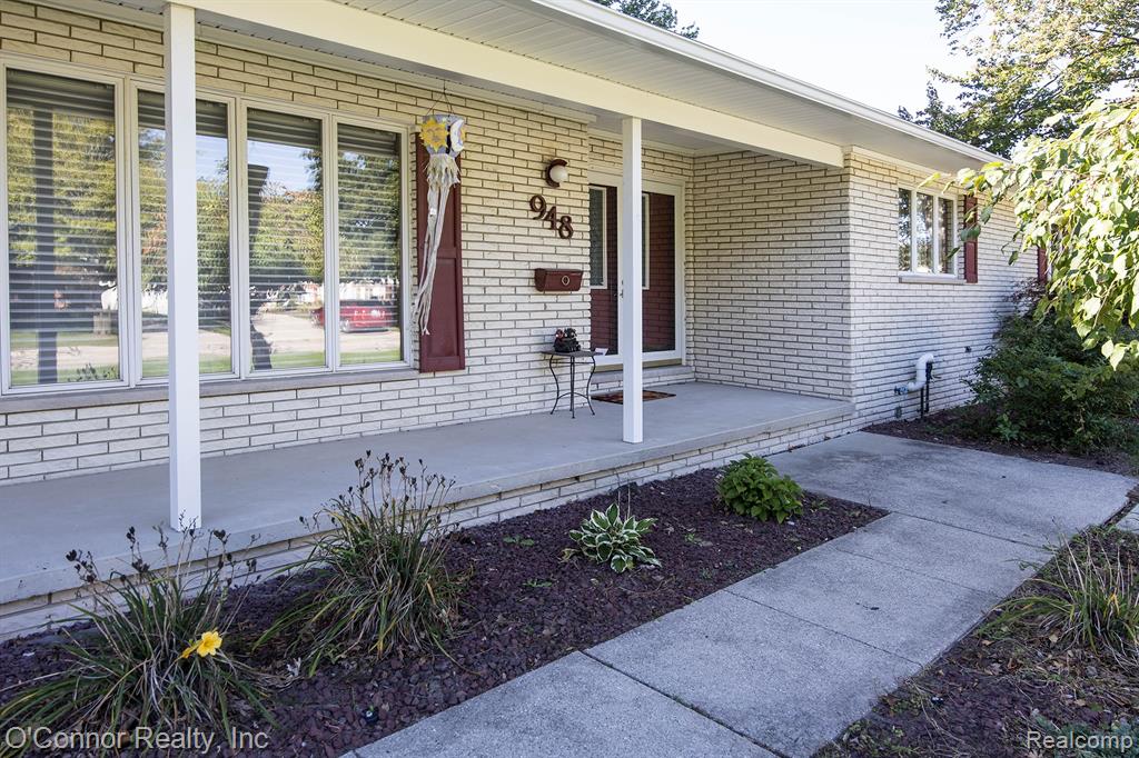 948 Illinois Street Property Photo 2