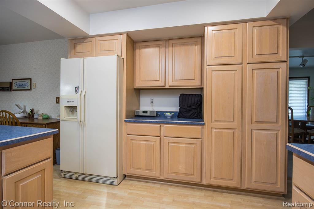 948 Illinois Street Property Photo 15