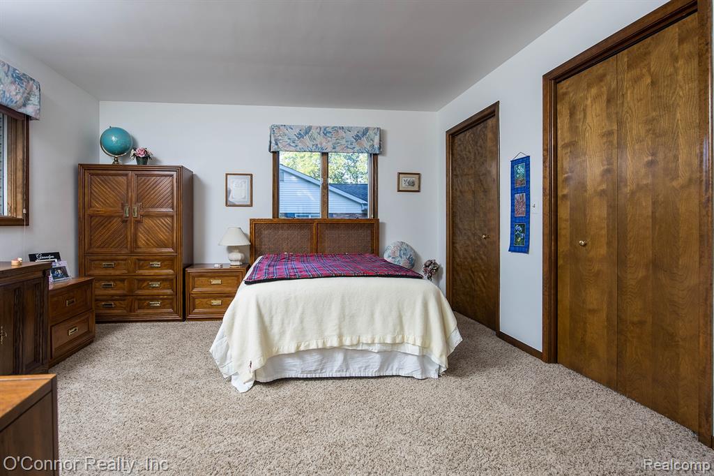 948 Illinois Street Property Photo 18
