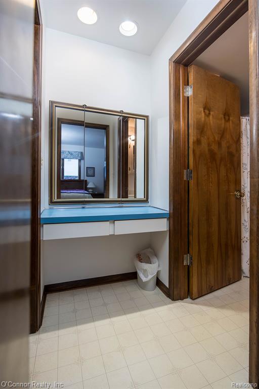 948 Illinois Street Property Photo 19