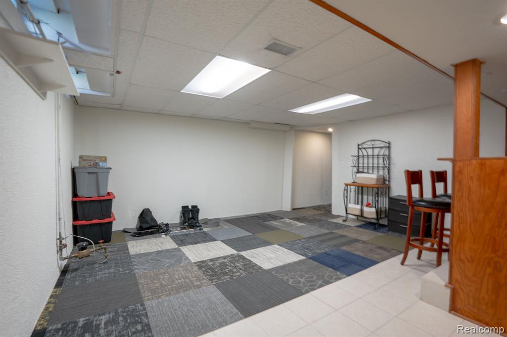 12866 Windsor Court Property Photo 3