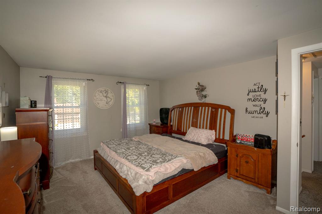 12866 Windsor Court Property Photo 21