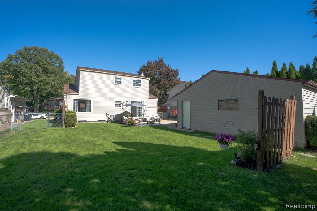 12866 Windsor Court Property Photo 30