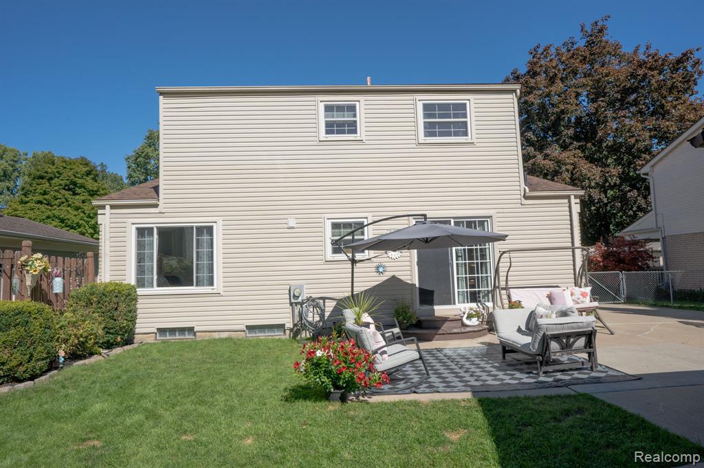12866 Windsor Court Property Photo 32