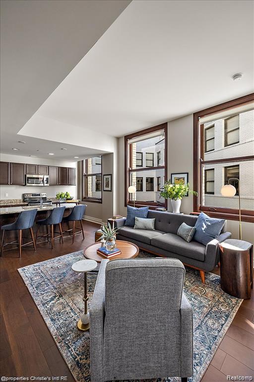 1 Park Avenue Property Photo 20
