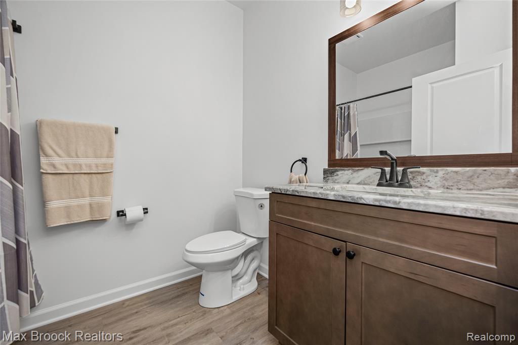 616 Pointe Drive Property Photo 27