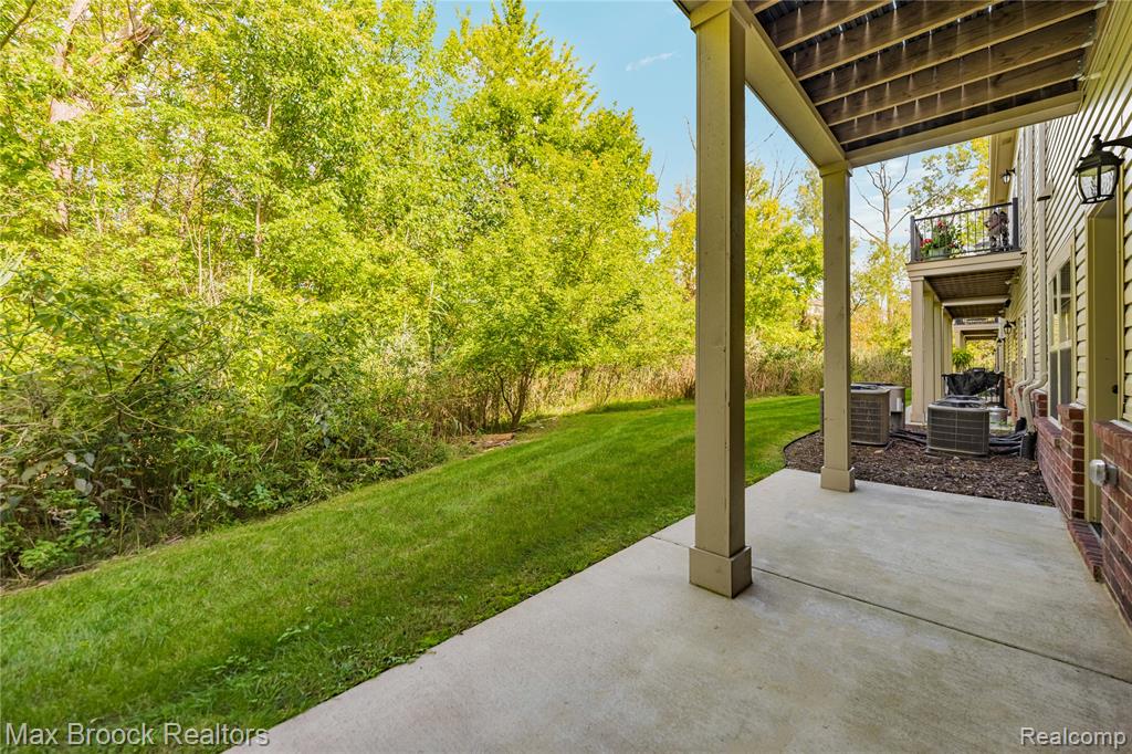 616 Pointe Drive Property Photo 30
