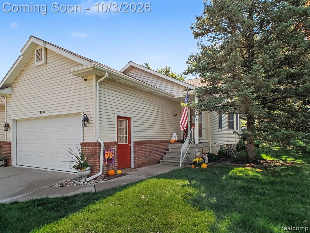 9089 Luea Lane Property Photo 1
