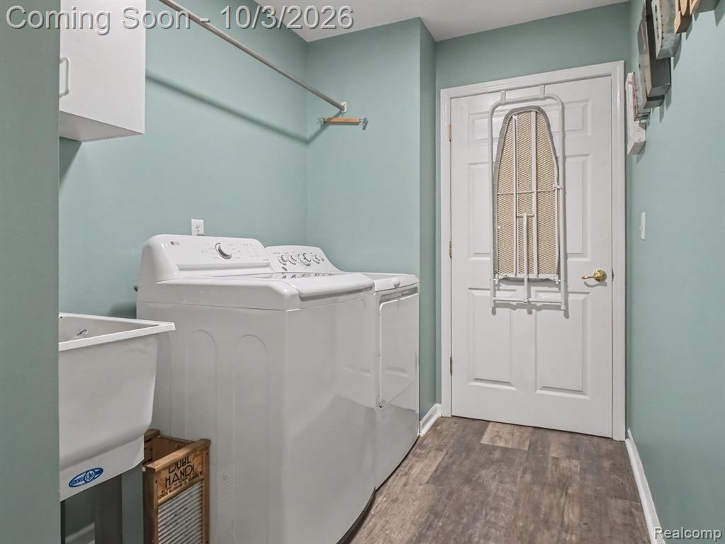 9089 Luea Lane Property Photo 5