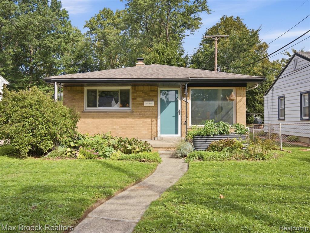 419 Lincoln Avenue Property Photo 1