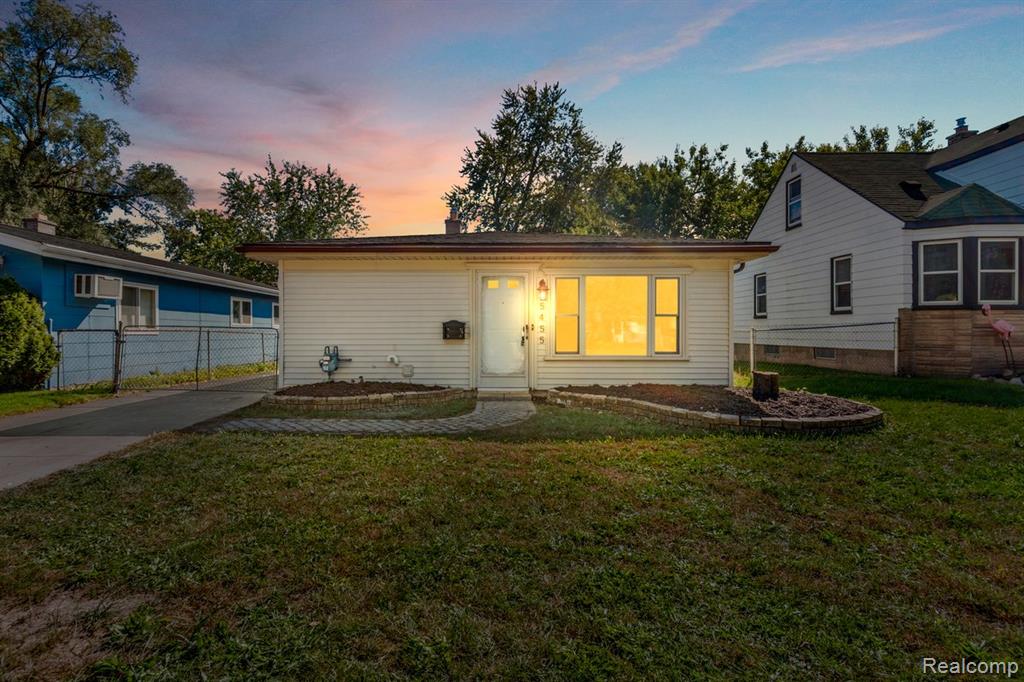 25455 Hanover Street Property Photo 1