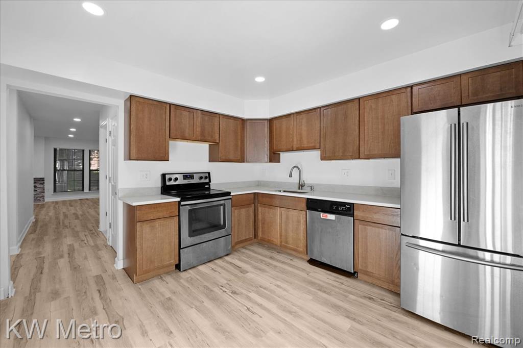 25168 Maplebrooke Drive Property Photo 8