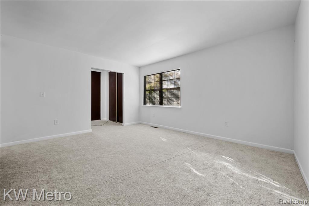 25168 Maplebrooke Drive Property Photo 21