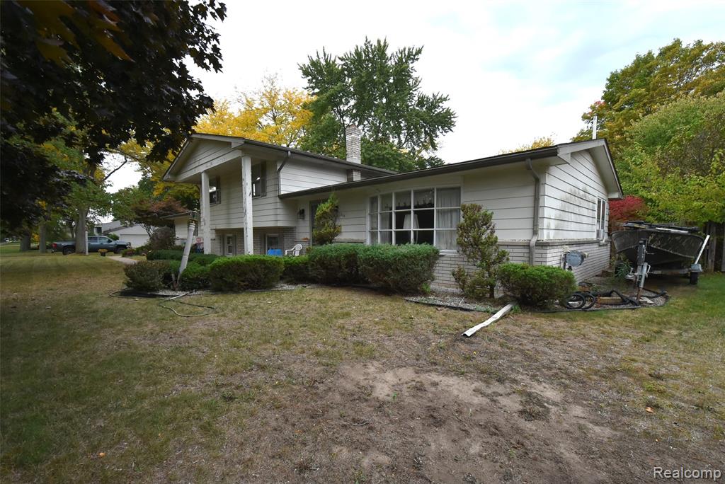 210 Frank Road Property Photo 5