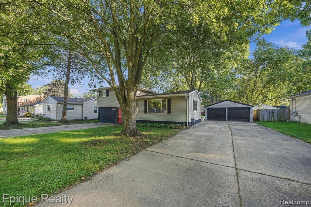 8580 Nancy Avenue Property Photo 1