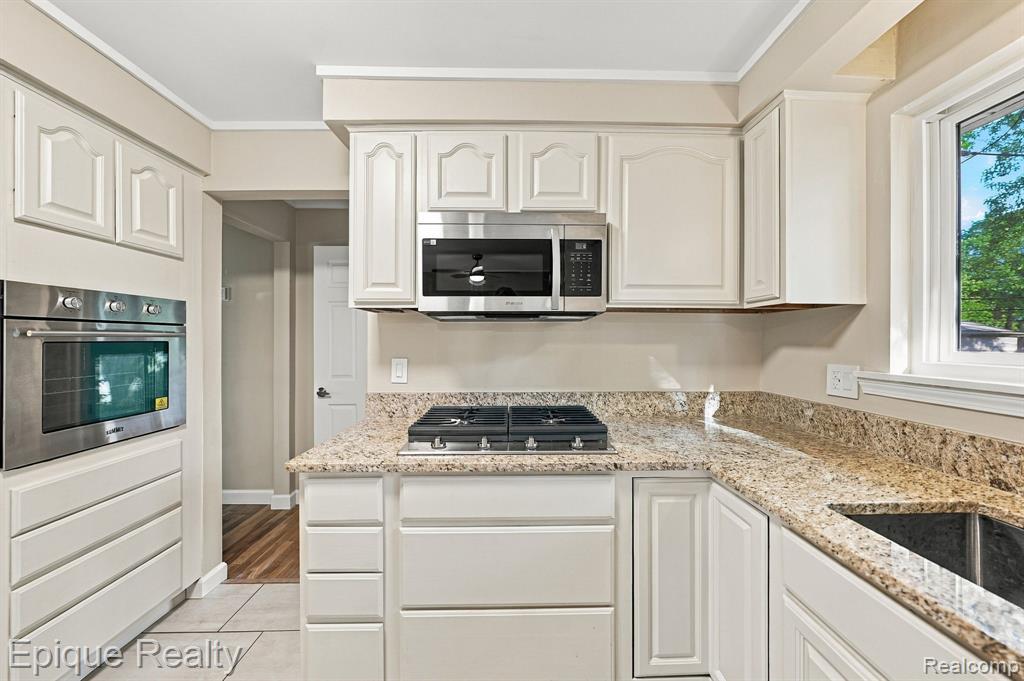 8580 Nancy Avenue Property Photo 7