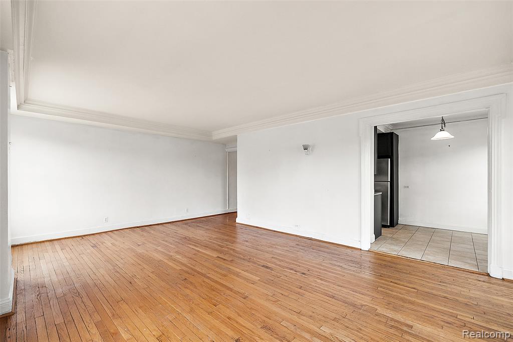 15 E Kirby Street Property Photo 15
