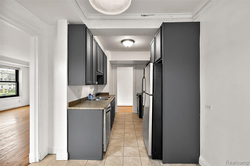 15 E Kirby Street Property Photo 20
