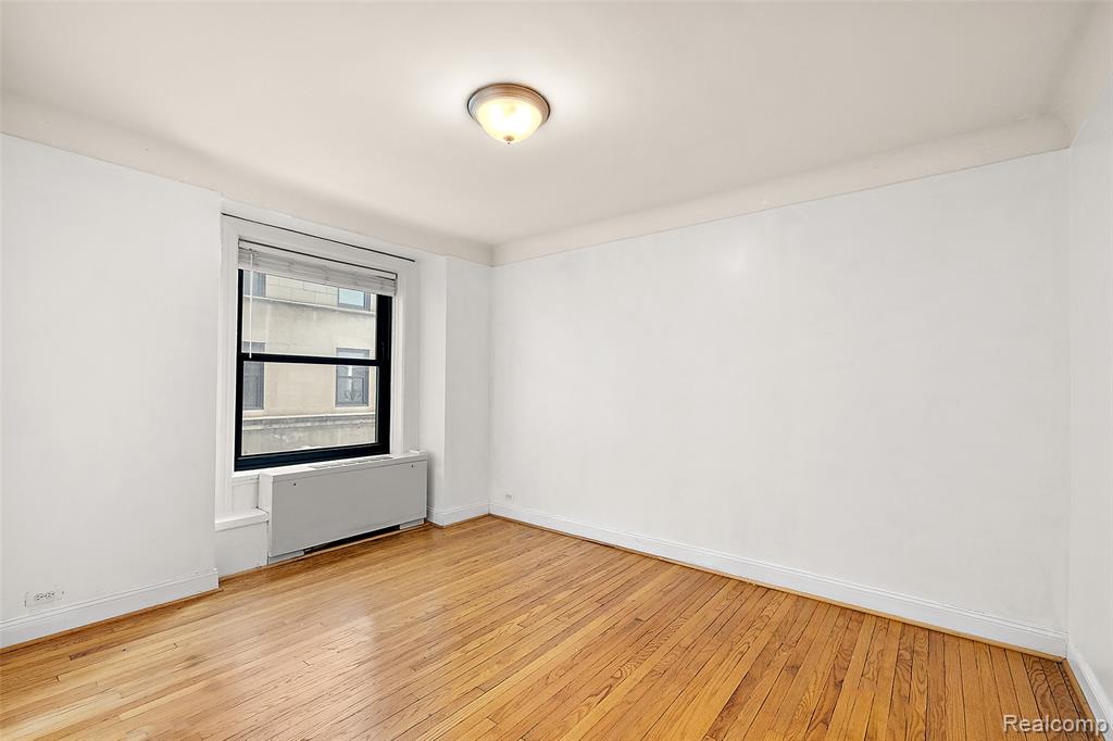 15 E Kirby Street Property Photo 37