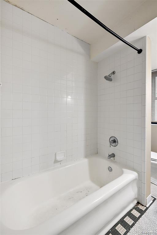 15 E Kirby Street Property Photo 41