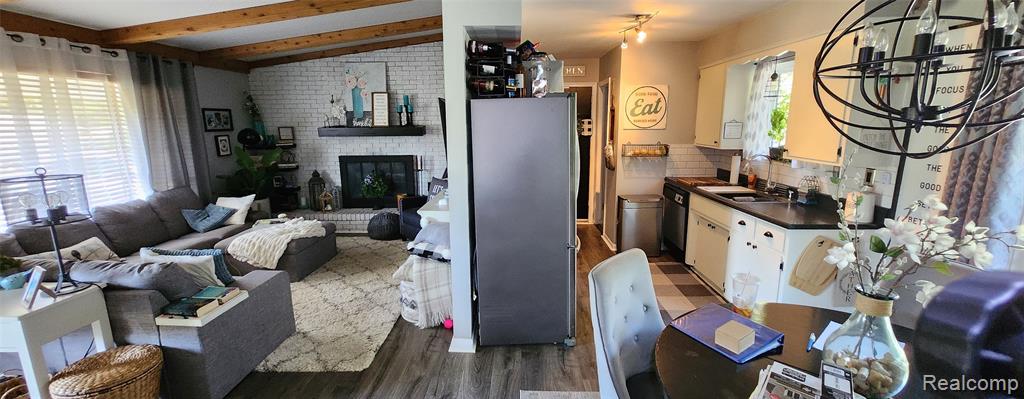 1069 Elodie Drive Property Photo 13