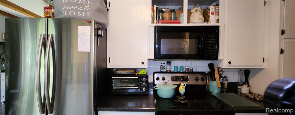 1069 Elodie Drive Property Photo 15