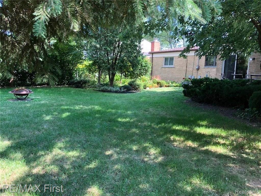 4805 Bates Drive Property Photo 4