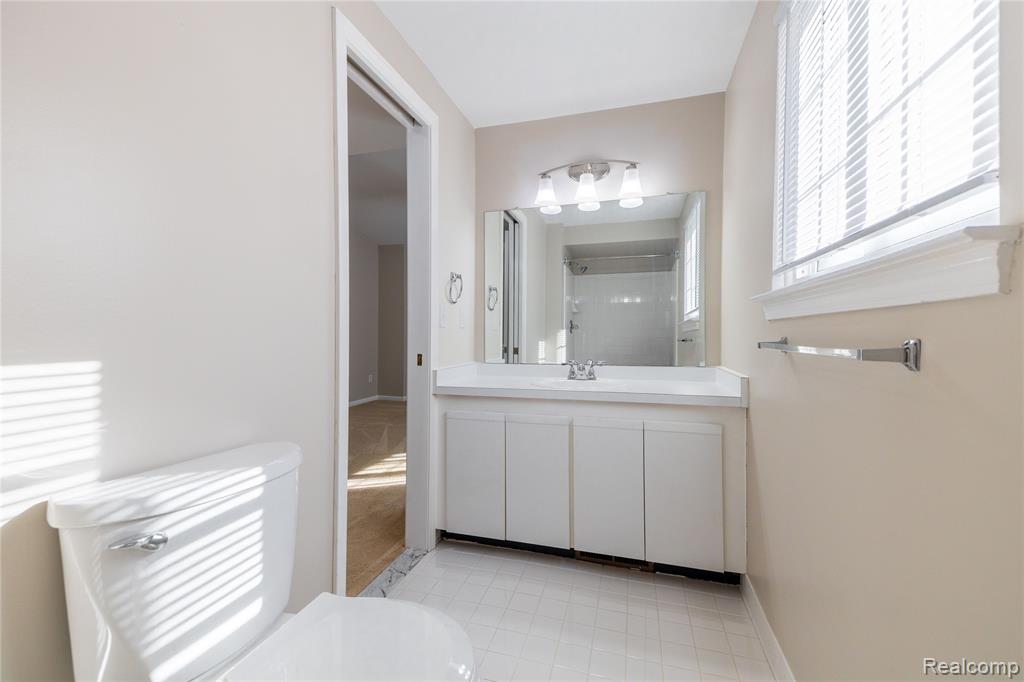 18632 Hilltop Drive Property Photo 23