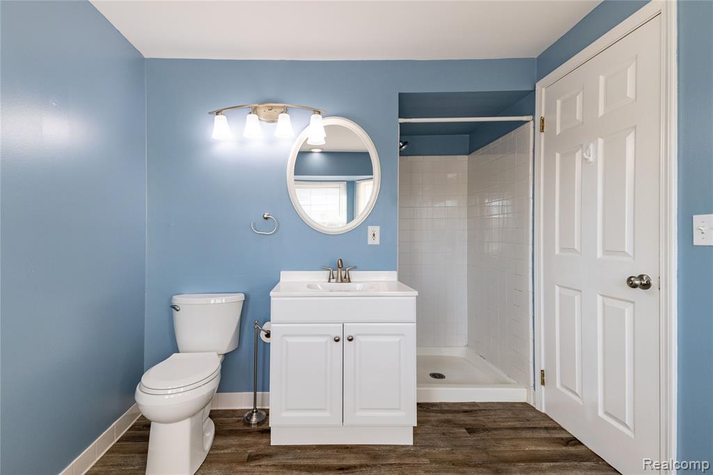 18632 Hilltop Drive Property Photo 27
