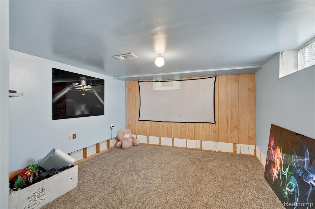 24344 Rosebud Avenue Property Photo 12