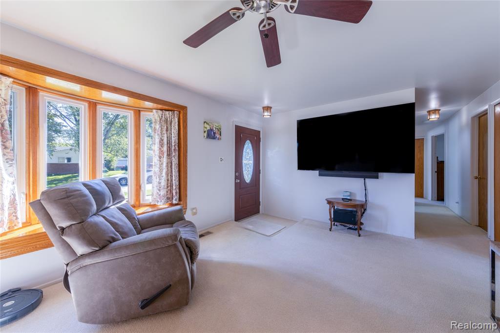 15416 Anthony Street Property Photo 4