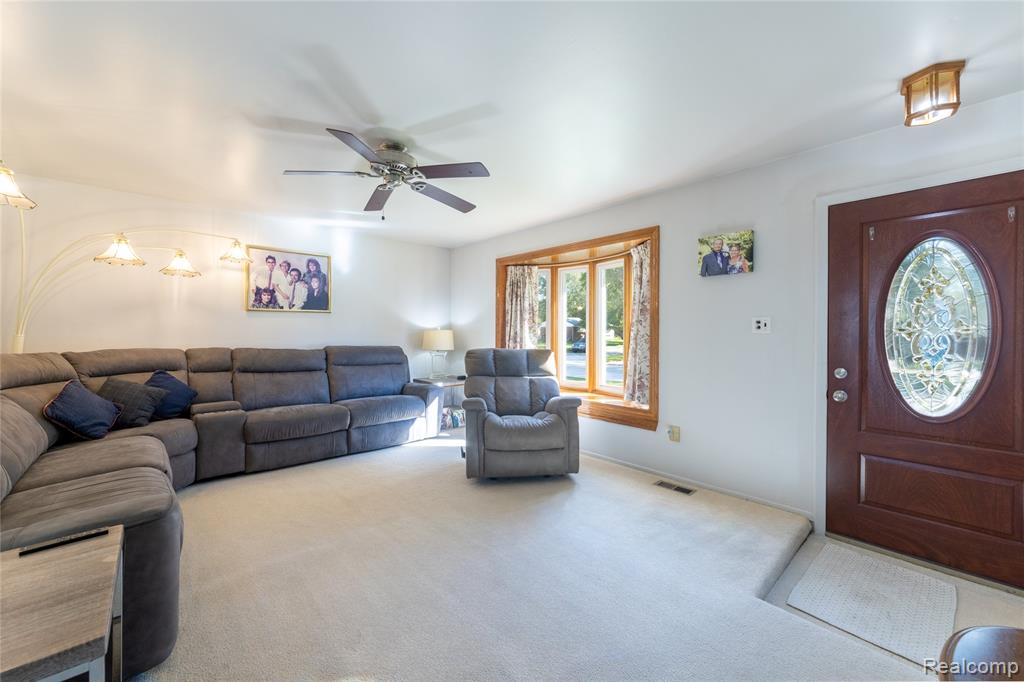 15416 Anthony Street Property Photo 5