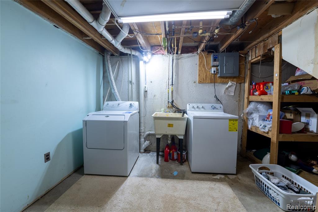 15416 Anthony Street Property Photo 25