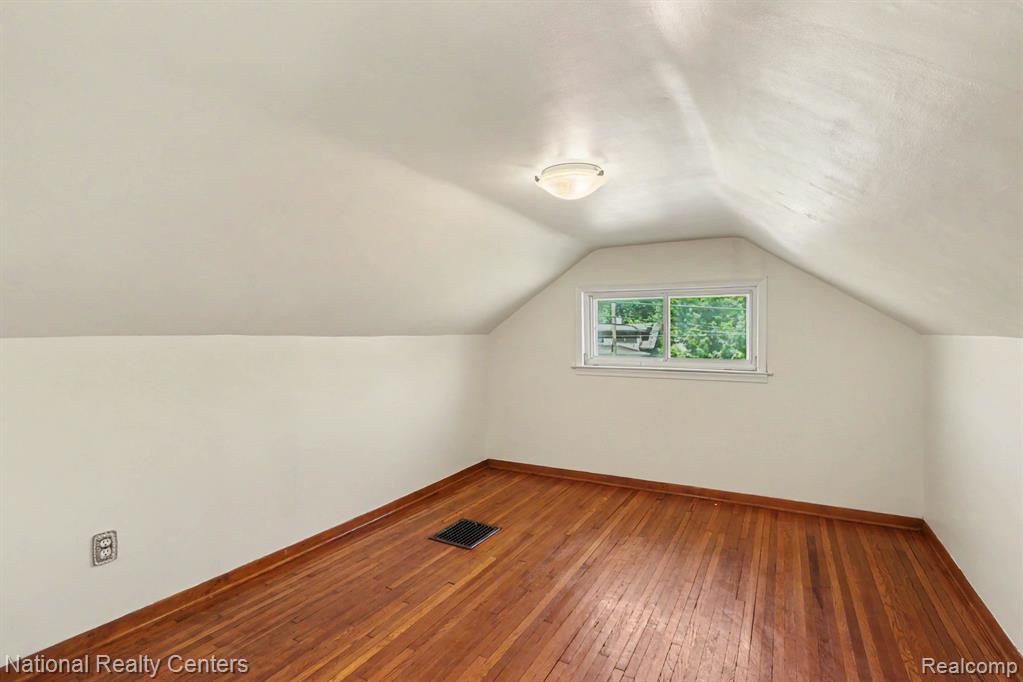 419 John M Avenue Property Photo 18