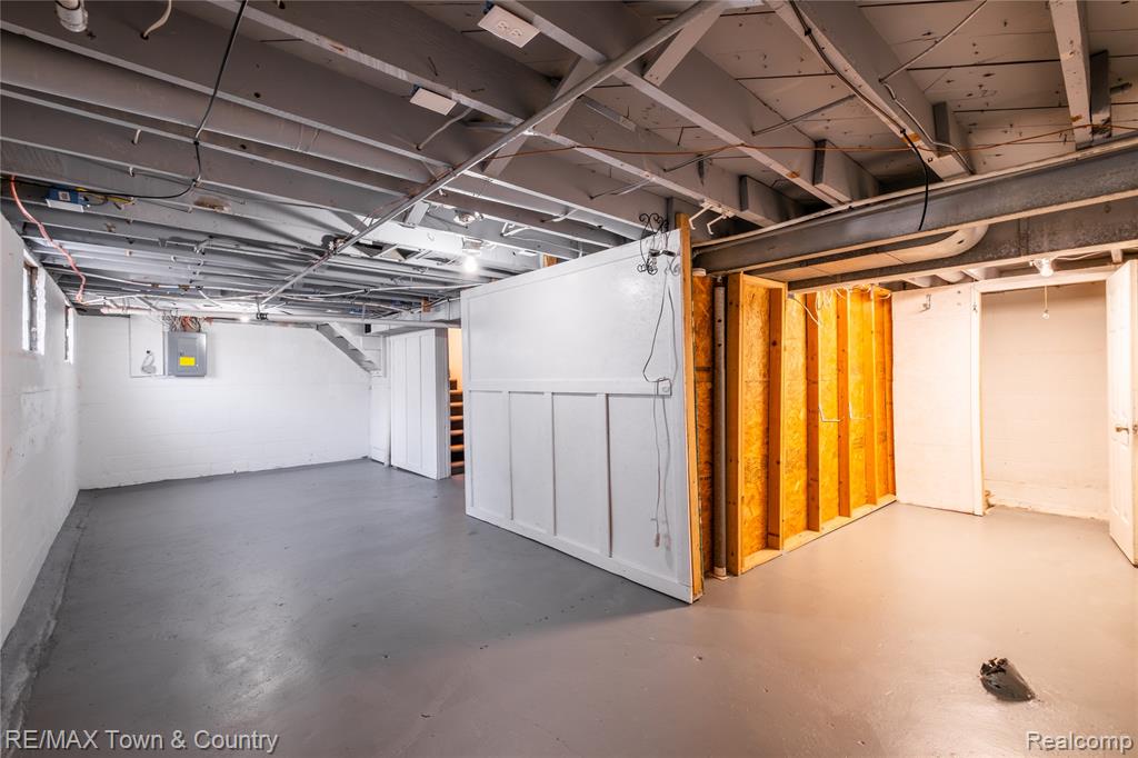 701 Saint Clair Avenue Property Photo 11