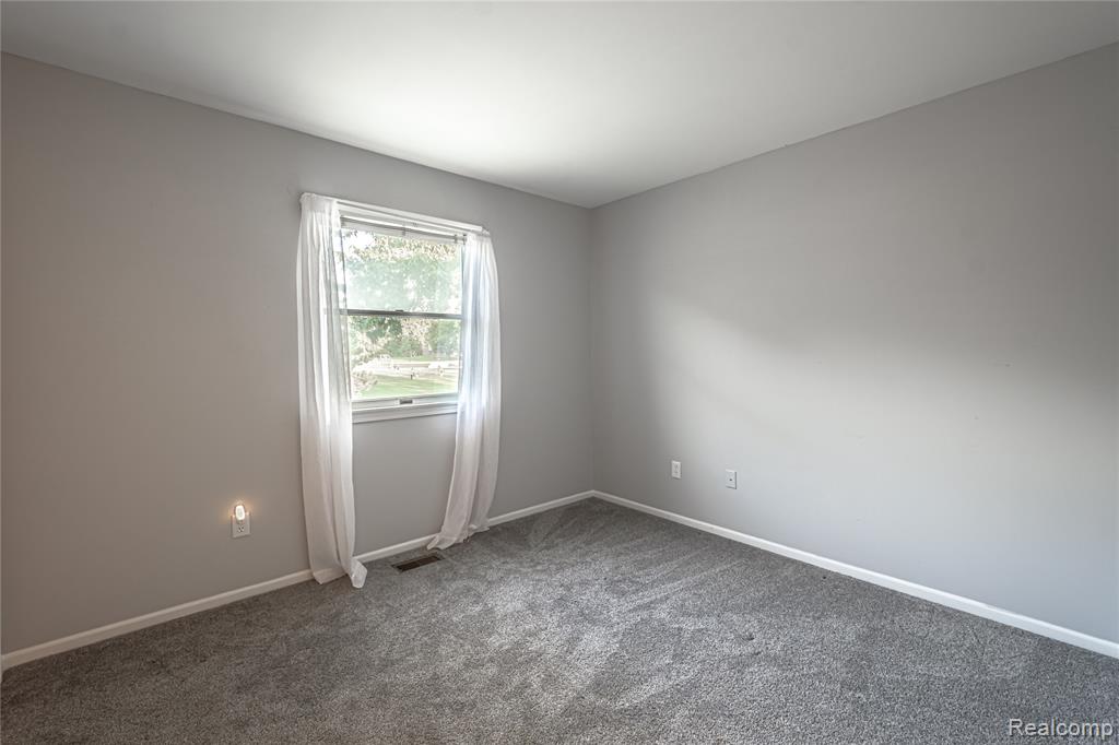 3746 Ramblewood Drive Property Photo 11