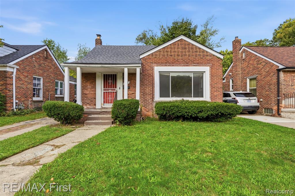 12811 Abington Avenue Property Photo 2