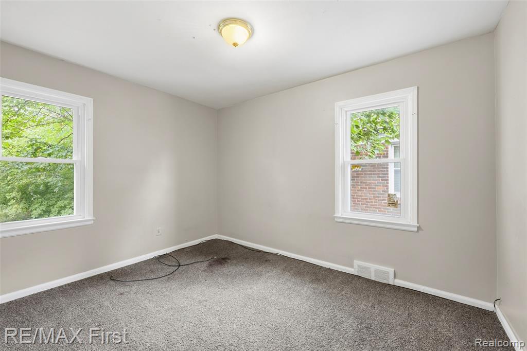 12811 Abington Avenue Property Photo 17